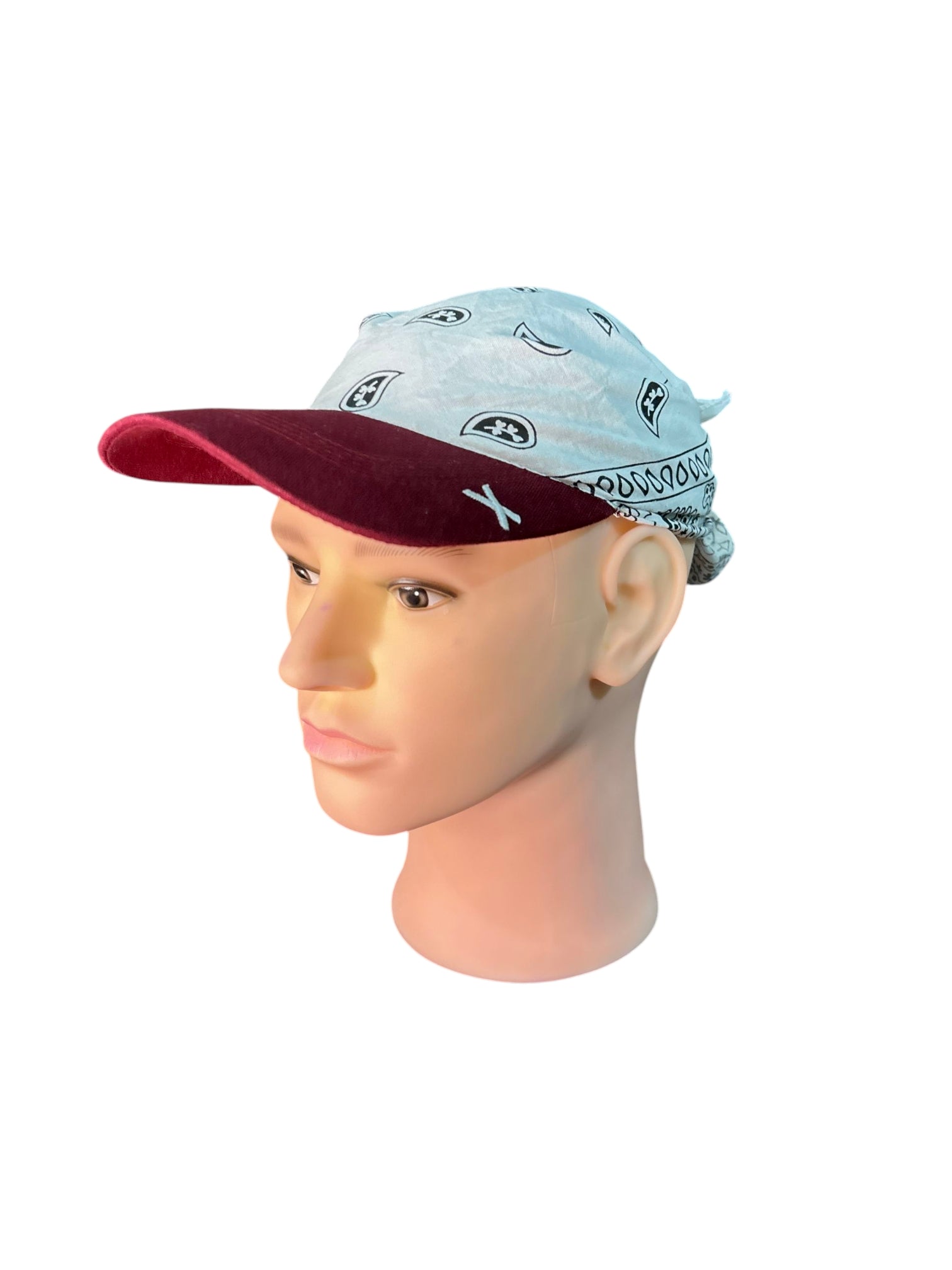 Brimknot - Maroon/White